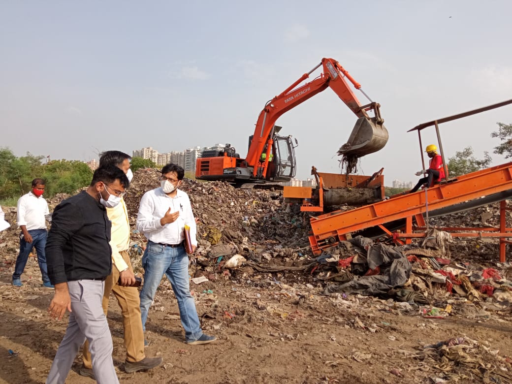 Additional-Chief-Secretary-Dr- Rajneesh-Dubey-garbage-dumping-ground