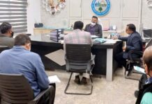 नगर आयुक्त ने कोविड-19 एवं स्वच्छता को लेकर स्वास्थ्य अधिकारियों के साथ की समीक्षा