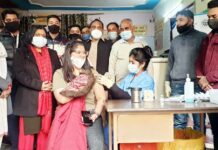 भाजपा पार्षद ने बच्चों के लिए लगाया वैक्सीन शिविर, 300 बच्चों को लगी वैक्सीन
