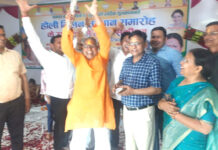 होली मिलन समारोह में प्रस्तुत सांस्कृतिक कार्यक्रमों ने समा बांधा