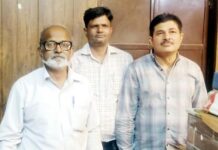 फर्जी अधिकारी बनकर दुकानदारों से करते थे वसूली, 3 गिरफ्तार