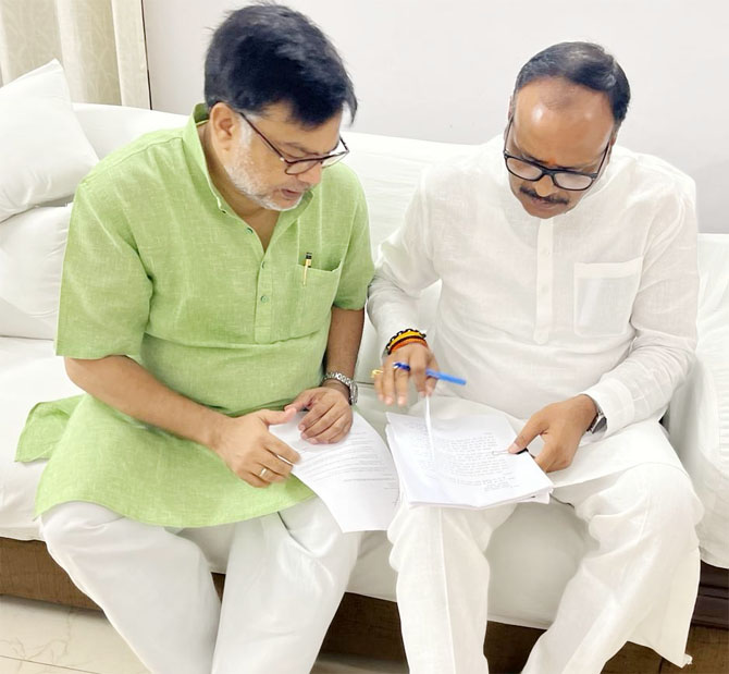 tarun-mishra-bjp-minister-2