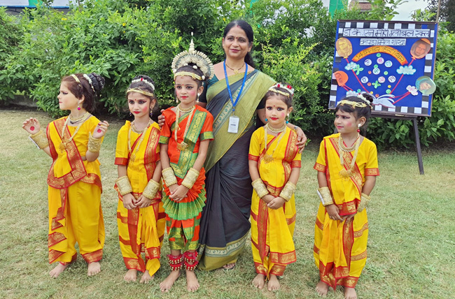 DR-KN-Modi-Global-School-Hindi-Diwas (2)