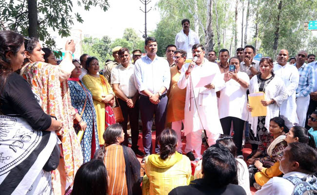 Teacher-protest-old-pension (3)