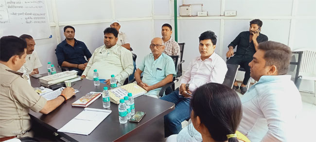 kaushambi-police-station-manoj-goel-give-permission-durga-puja-1