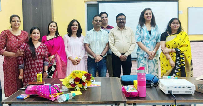 jaipuriya-socity-program-gud-touc-bad-touch