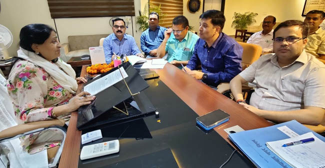mayor-asha-sharma-meeting-deewali-chat-puja-tayari (2)