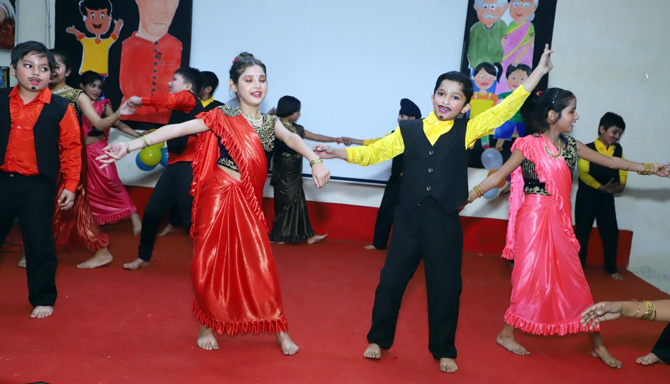 dr-kn-modi-global-school-calibrated-children,s-day-3