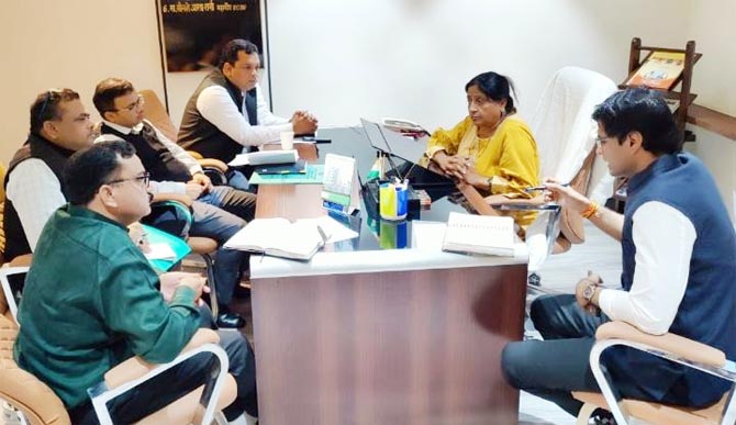 mayor-nagar-ayukut-review-meeting