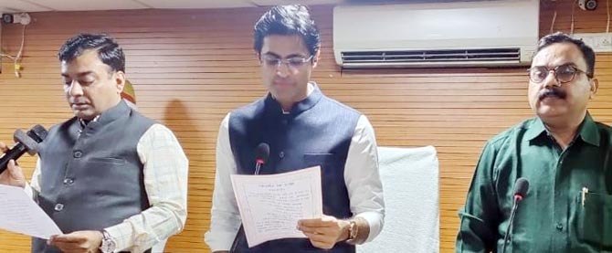 nagar-nigam-Constitution-Day (1)