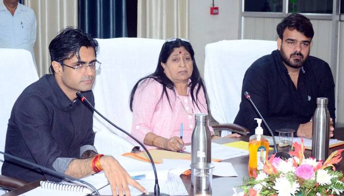 nagar-nigam-excutive-meeting (1)