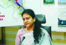 किसानों को लीज प्लान जारी करने में देरी पर सीईओ ने लगाई कड़ी फटकार