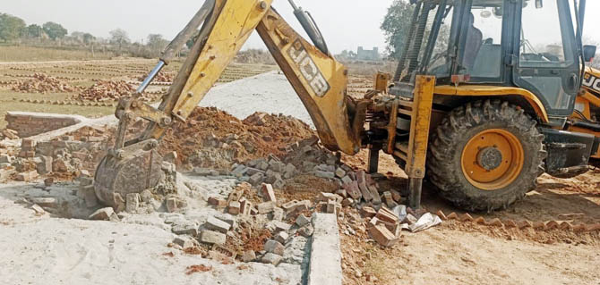 Loni-Pavi-village-illigal-Colony-Domishald (1)