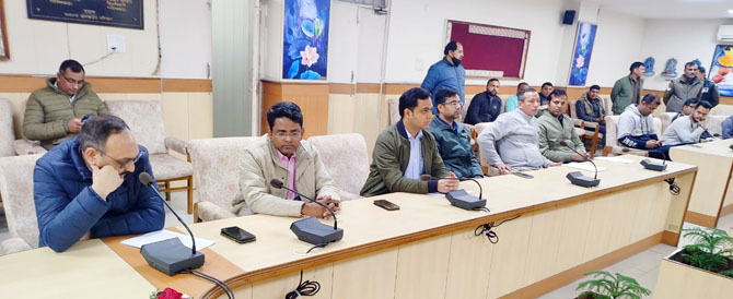 excise-officer-meeting (4)