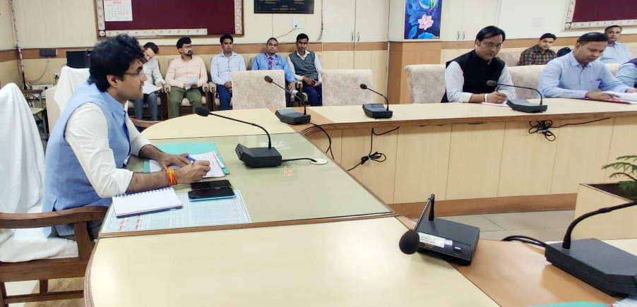 nagar-ayukut-meeting-pm-yojna (2)