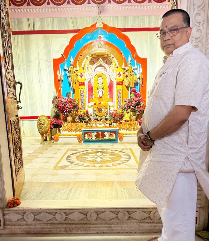 tarun-mishra-darshan-gorakhnath-mandir