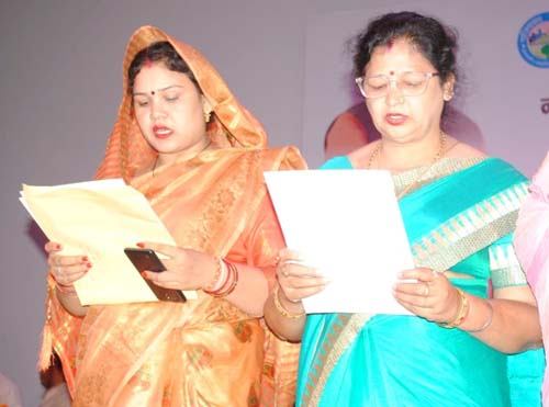 kusum-manoj-goel-sapath (2)