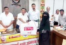 विश्वकर्मा श्रम सम्मान योजना: विधायक अतुल गर्ग ने लाभार्थियों को दी टूल किट
