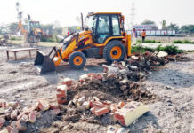 अवैध निर्माण पर गरजा यमुना प्राधिकरण का बुलडोजर, 236 करोड़ की जमीन कब्जा मुक्त