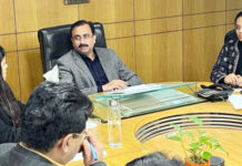 ग्रेटर नोएडा के स्कूलों का होगा कायाकल्प CEO एनजी रवि कुमार ने की समीक्षा बैठक