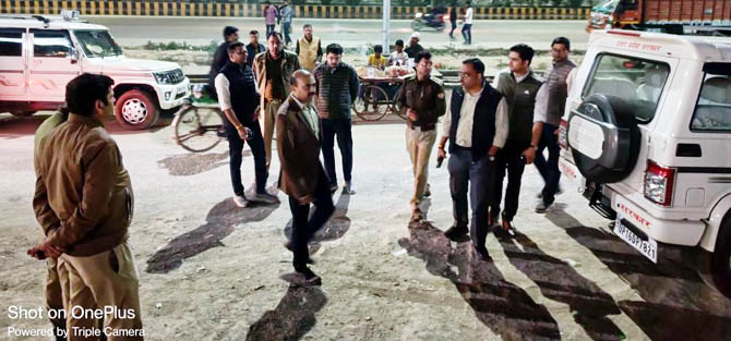 excise-noida-raid (2)