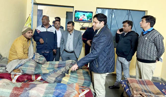 inspected-night- shelter-nagar-nigam (2)
