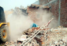 ग्रेनो प्राधिकरण ने बिसरख के पास डूब क्षेत्र में चलाया बुल्डोजर 40000 वर्ग मीटर से अधिक जमीन कब्जामुक्त
