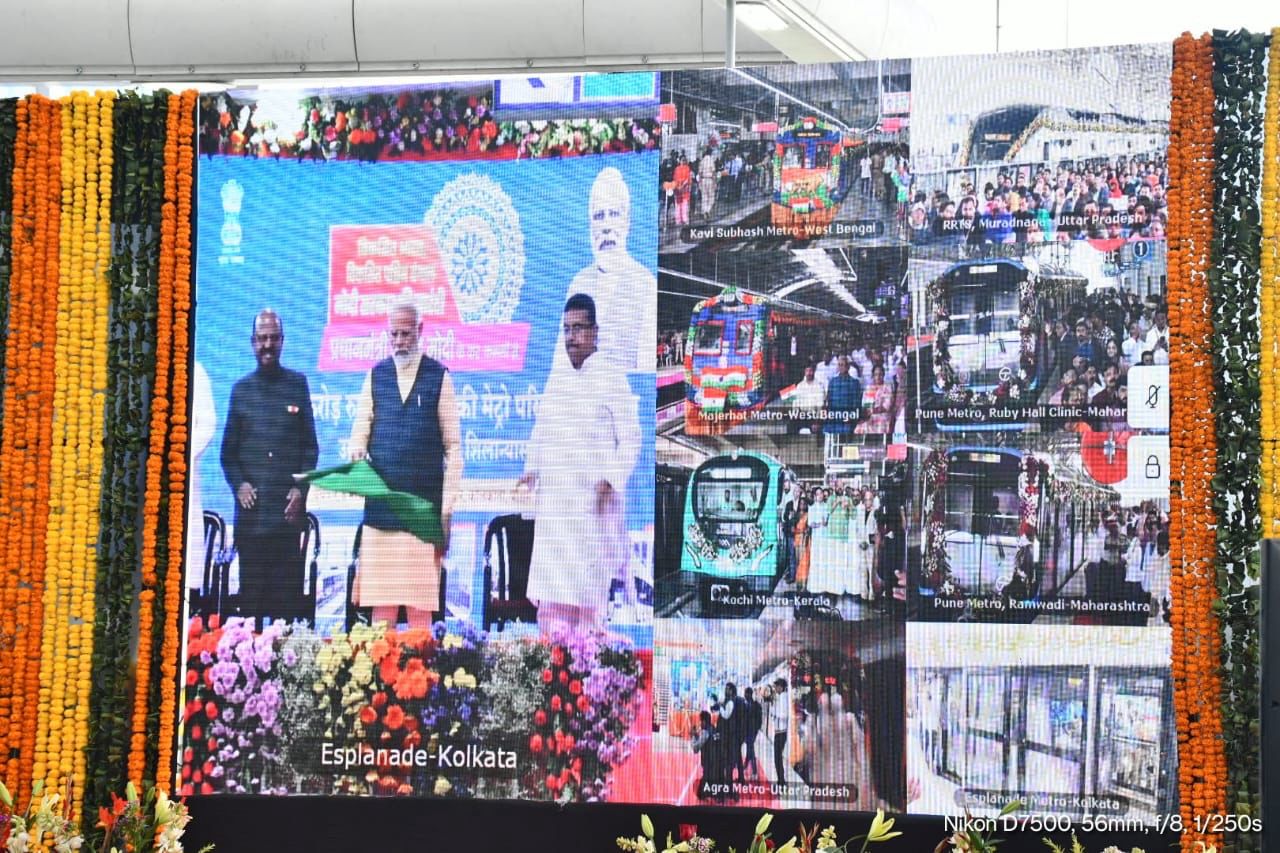 Namo-Bharat- train (2)