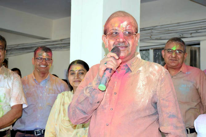 yamuna-authority-holi (2)