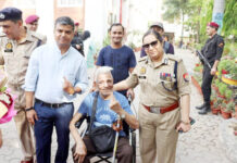 गाजियाबाद से आगे गौतमबुद्धनगर : 53 प्रतिशत हुआ मतदान 4 जून को होगी मतगणना ईवीएम को लेकर सुरक्षा व्यवस्था कड़ी