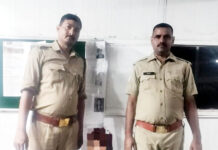 बच्चा पार्क के पास बेच रहा था यूपी की शराब, गिरफ्तार