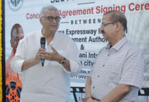 इंटरनेशनल फिल्म सिटी : बोनी कपूर और आशीष भूटानी ने कंसेशनर एग्रीमेंट पर किए दस्तखत, CM योगी के ड्रीम प्रोजेक्ट को धरातल पर उतरने में यीडा CEO डॉ. अरुणवीर सिंह की है बड़ी भूमिका