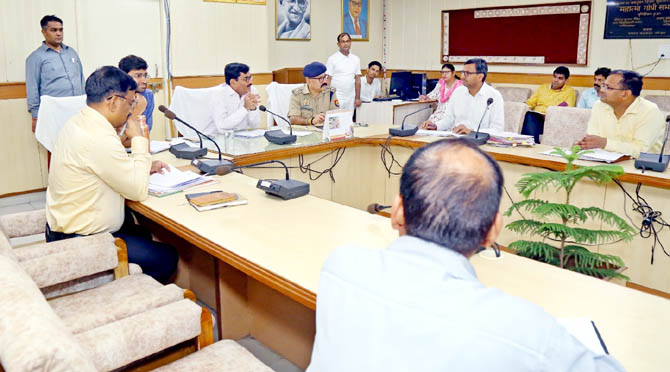 dm-meeting-uder-ground-water (2)