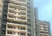 यमुना प्राधिकरण के फ्लैट्स को लोगों ने हाथों हाथ लिया, पहले दिन ही लगा शतक 100 लोगों ने चुना आशियाना