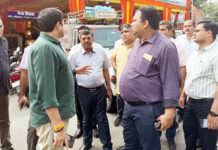 नगर आयुक्त ने लिया कांवड़ मेले की व्यवस्थाओं का जायजा कावड़ कंट्रोल रूम से जांची व्यवस्थाएं