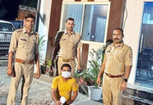 गौतमबुद्ध नगर में कैंटीन में चकने के साथ बेचता था यूपी की कैटरीना