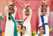 स्वतंत्रता दिवस: गौतम पब्लिक स्कूल में धूमधाम से मनाया गया स्वतंत्रता दिवस