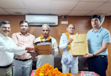 निगम के दो कर्मचारी रिटायर, विदाई समारोह आयोजित