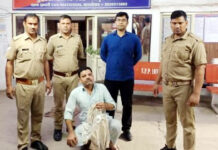 बिना लाइसेंस के ढाबे पर ग्राहकों को खाने के साथ दे रहा था शराब पीने की सुविधा, संचालक गिरफ्तार