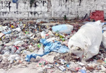 अप्सरा बॉर्डर के पास व्याप्त गंदगी देख भड़के समाज कल्याण मंत्री असीम अरूण