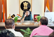 कर्मचारियों के कार्यों में ना हो विलंब विभागीय अधिकारी रखें विशेष ध्यान: विक्रमादित्य सिंह मलिक