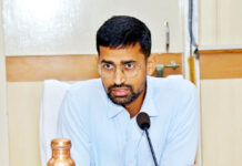 विद्युत विभाग के अधिकारी अपनी कार्यप्रणाली में लाएं सुधार: अभिनव गोपाल