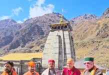 पूर्व उपमुख्यमंत्री मनीष सिसोदिया ने किए बाबा केदारनाथ के दर्शन