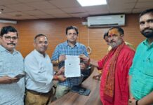 छठ महापर्व को लेकर पुरबिया समाज ने की नगर आयुक्त से मुलाकात