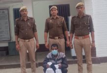 आबकारी विभाग के रात्रि अभियान ने बिगाड़ा शराब तस्करों का खेल, अरुणांचल व यूपी शराब समेत दो तस्कर गिरफ्तार