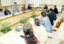 प्रत्येक लाभार्थियों के बनाए जाए आयुष्मान कार्ड, रिजेक्ट केस का करें निवारण: गंभीर सिंह