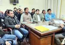 आबकारी अधिकारी की बार, रेस्टोरेंट व होटल संचालकों को दो टूक… बोले बिना लाइसेंस के शराब पार्टी पर होगी जेल
