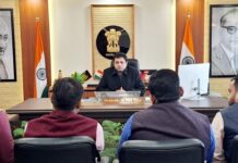 शहर को प्लास्टिक और अतिक्रमण मुक्त बनाने के लिए एबीवीपी की टीम ने नगर आयुक्त से की मुलाकात