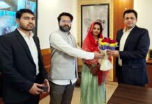 नगर निगम की शानदार व्यवस्थाओं के लिए पार्षद ने नगर आयुक्त को कहा धन्यवाद