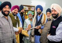 सिख समाज का डेलिगेशन दिल्ली पहुंचा, सरदार मनिंदरजीत सिंह सिरसा को कैबिनेट मंत्री बनाए जाने पर प्रधानमंत्री का आभार प्रकट किया